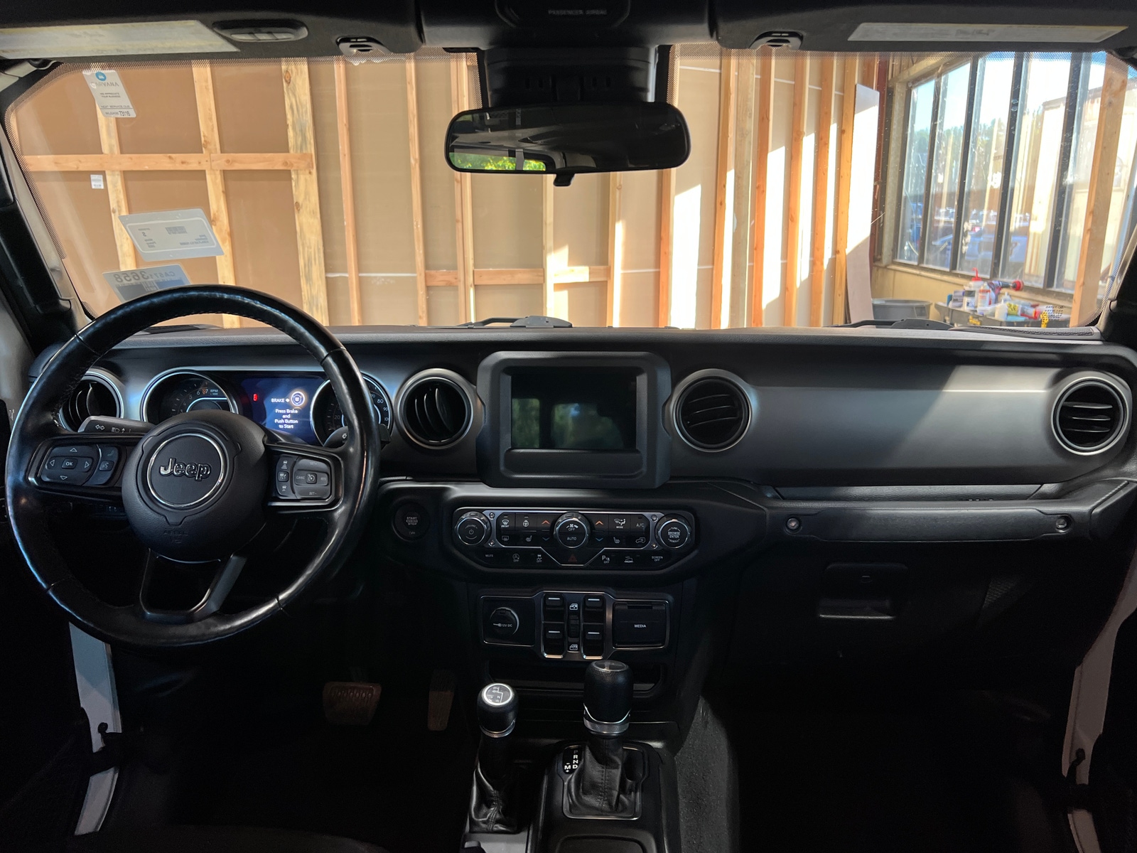 Thumbnail: 2020 Jeep Gladiator - 3