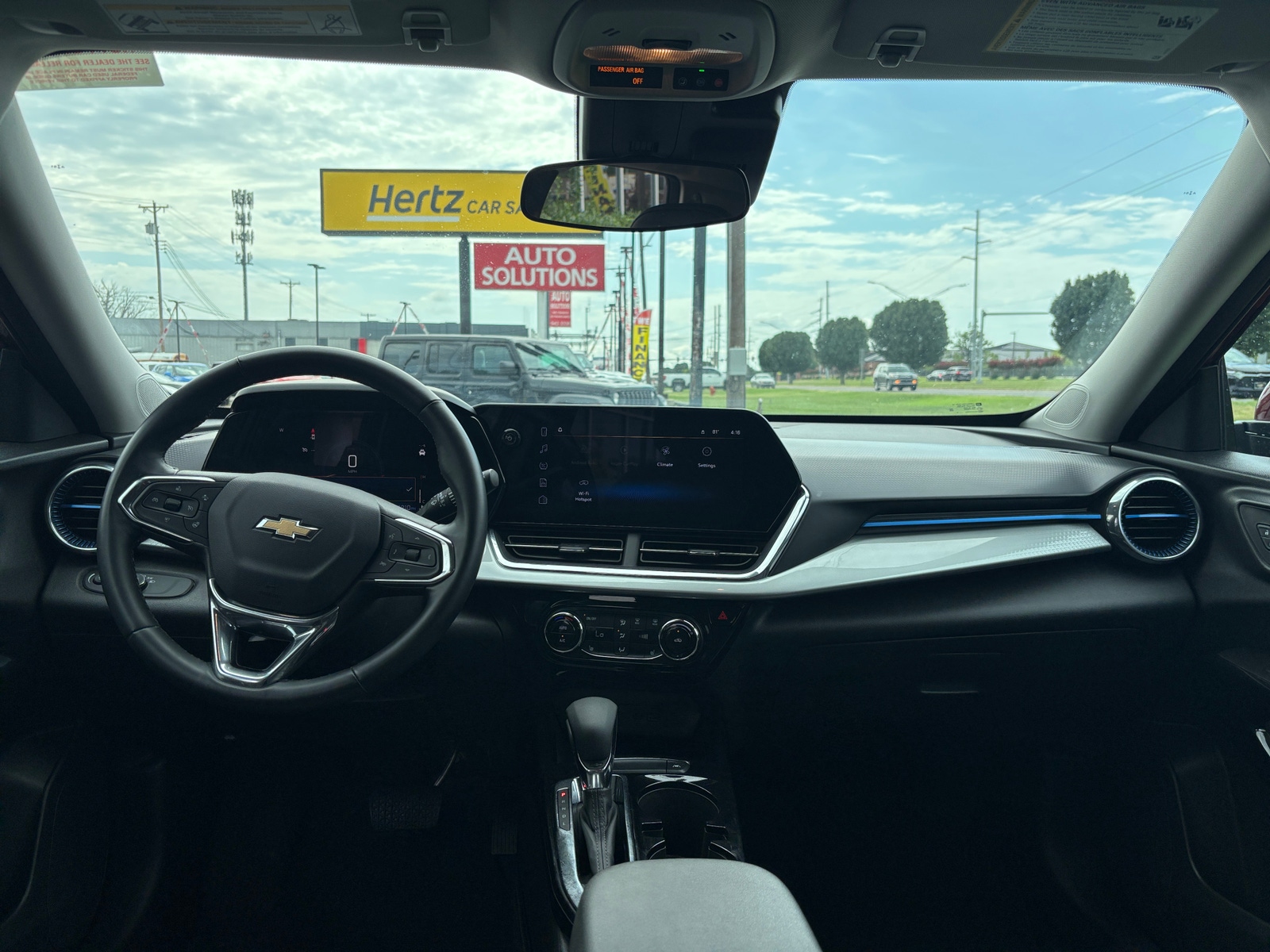 Thumbnail: 2025 Chevrolet Trax - 3