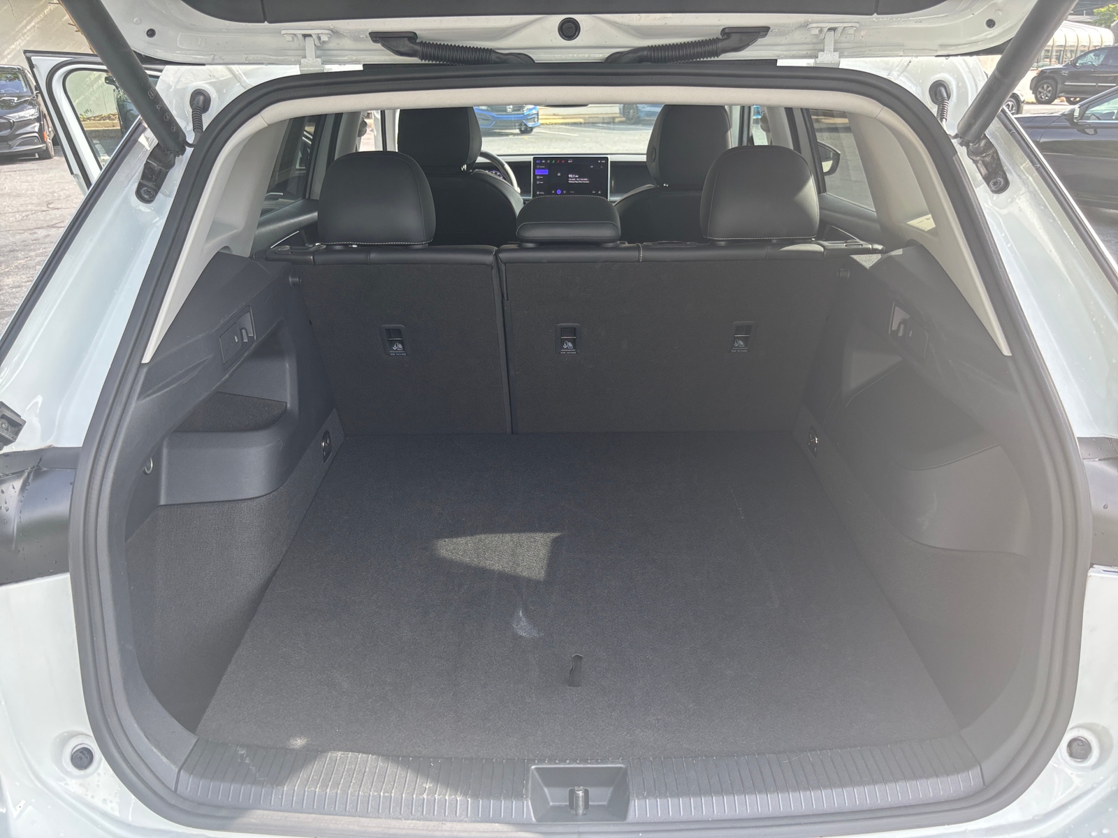 Thumbnail: 2026 Volkswagen Tiguan - 4