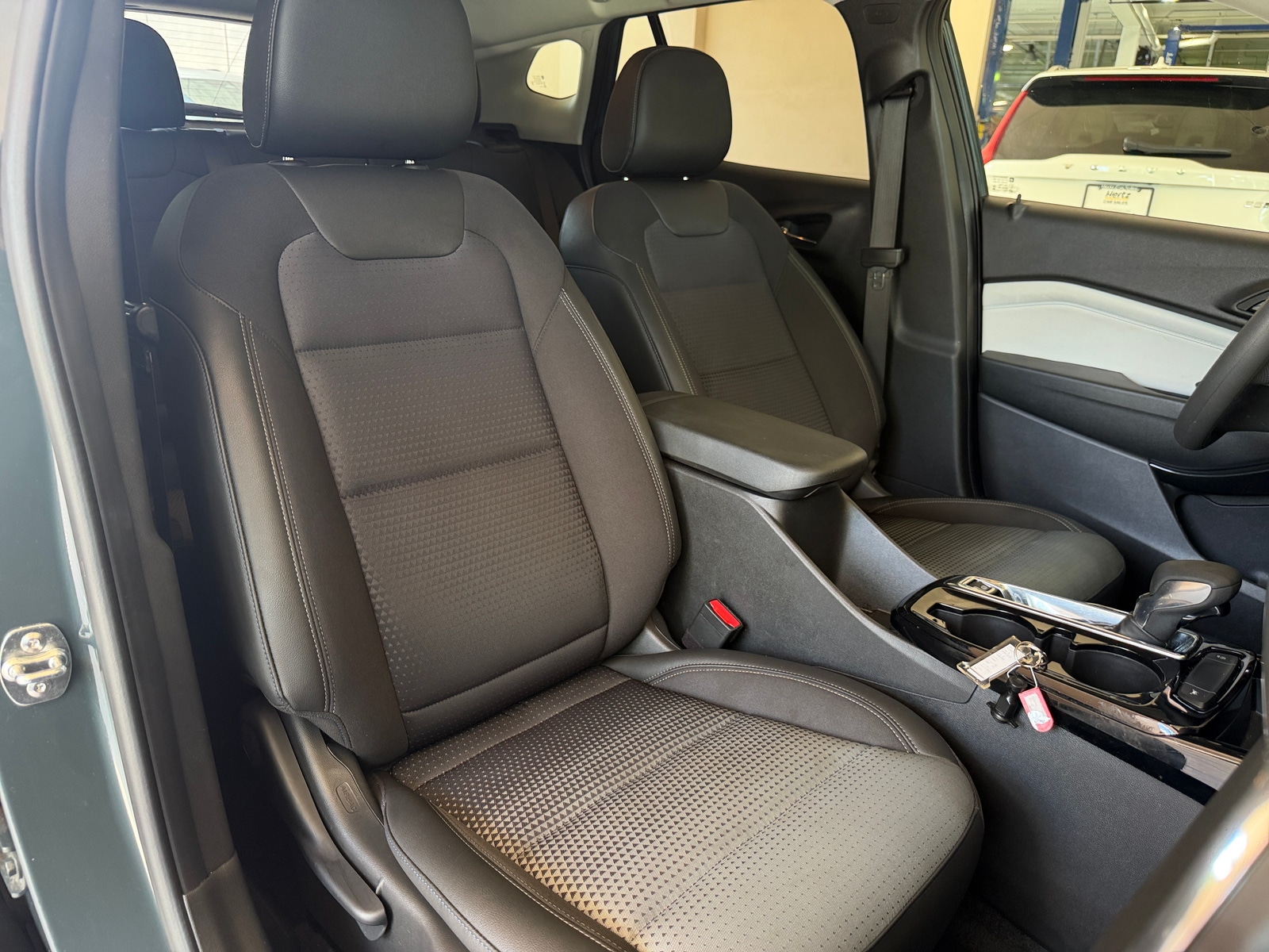 Thumbnail: 2025 Chevrolet Trax - 2