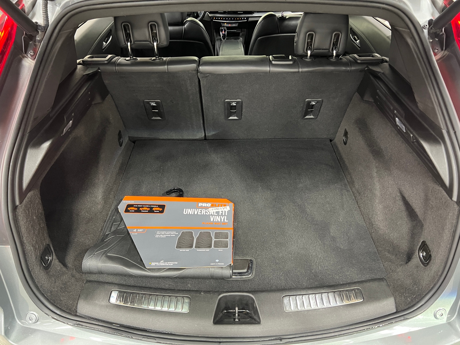 Thumbnail: 2024 Cadillac XT4 - 6