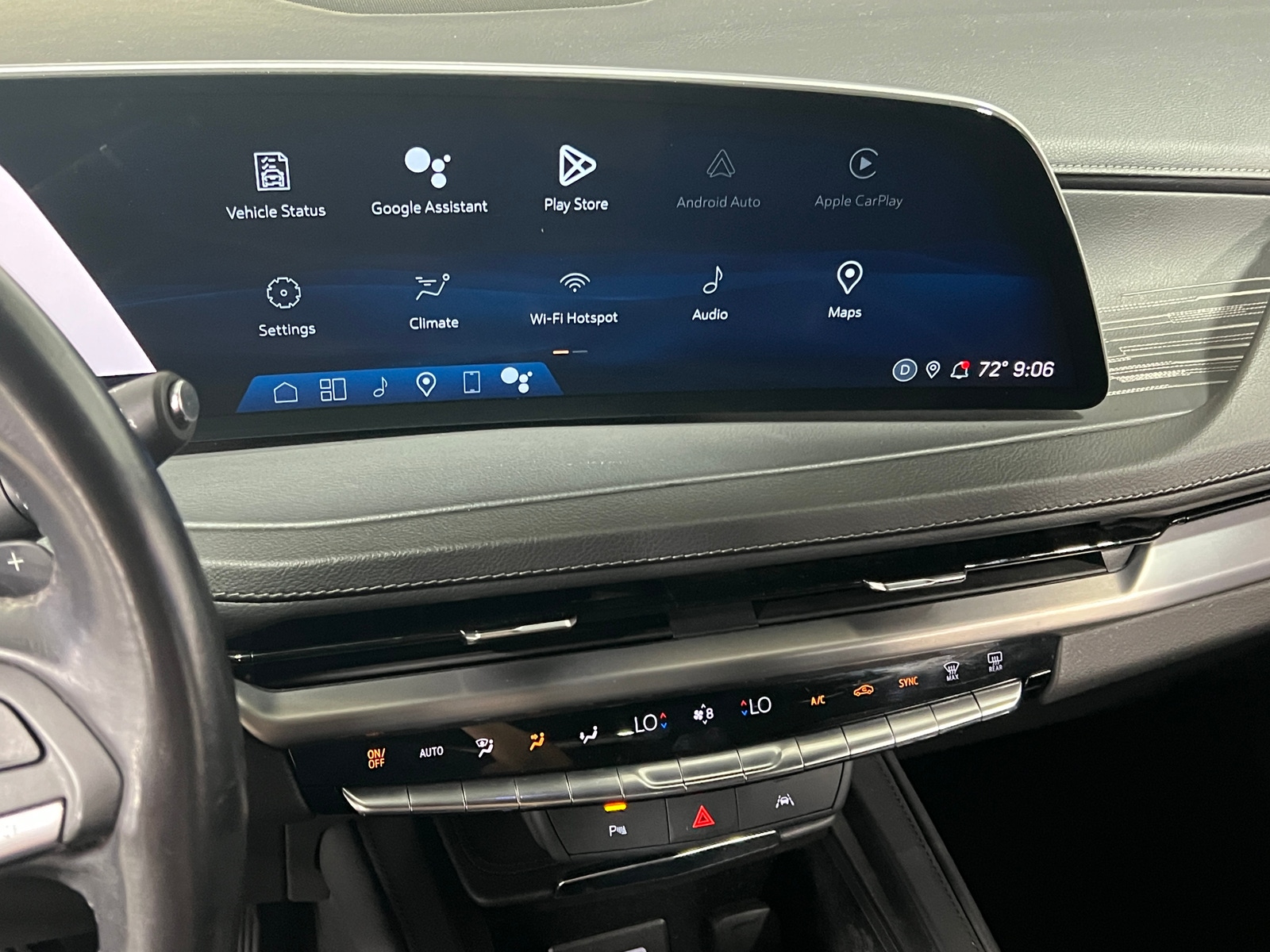 Thumbnail: 2024 Cadillac XT4 - 3