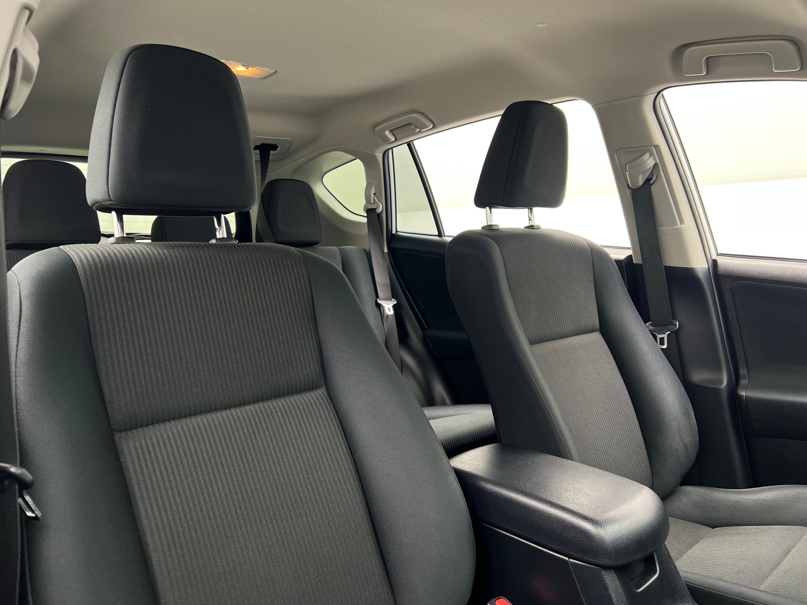 Thumbnail: 2018 Toyota RAV4 - 2