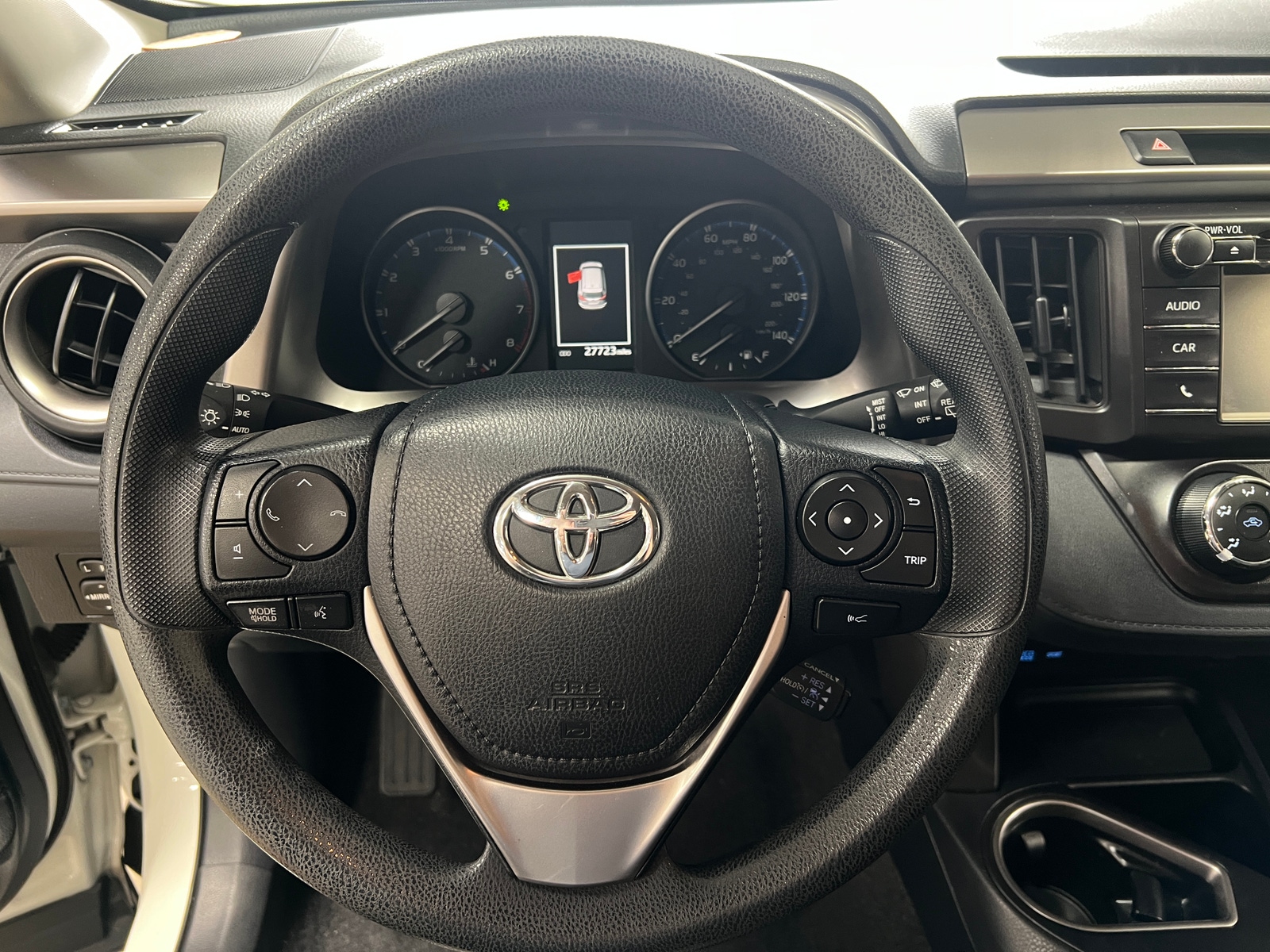 Thumbnail: 2018 Toyota RAV4 - 5