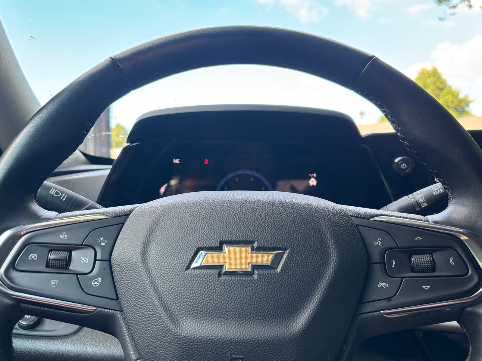 Thumbnail: 2025 Chevrolet Trax - 5