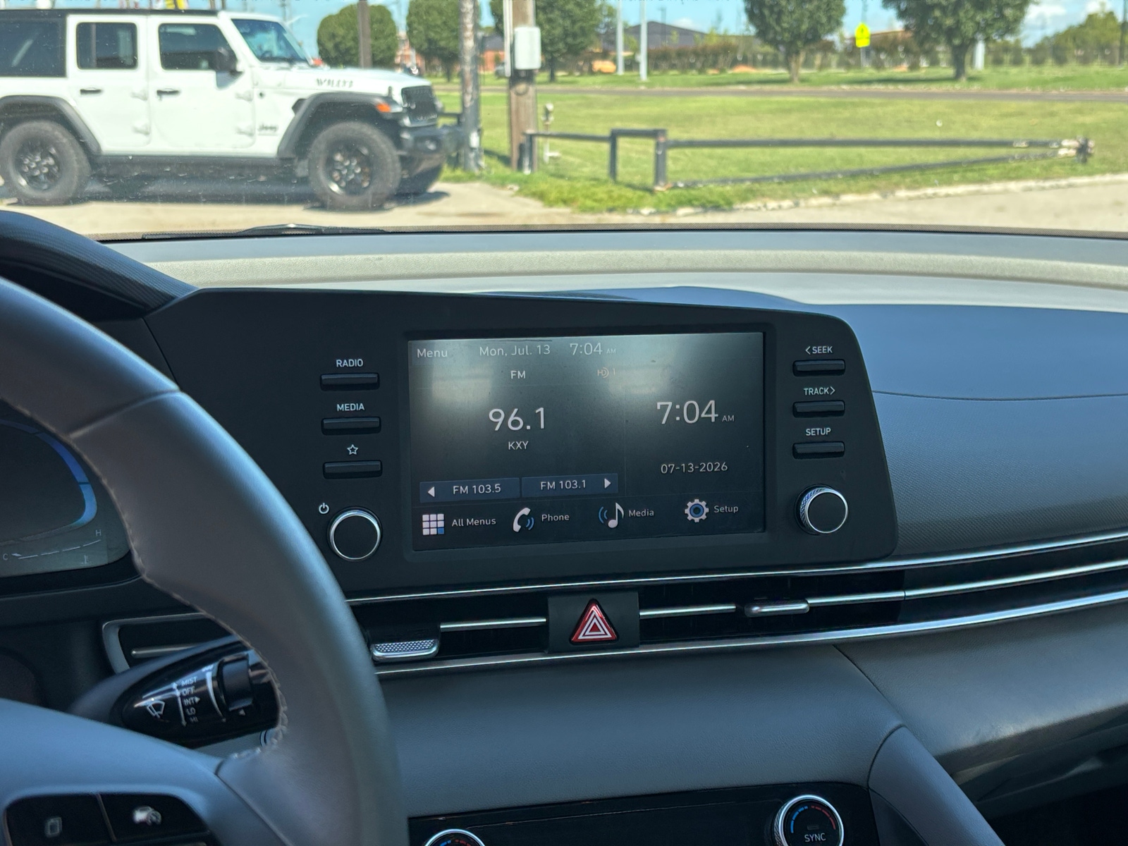 Thumbnail: 2026 Hyundai Elantra - 3