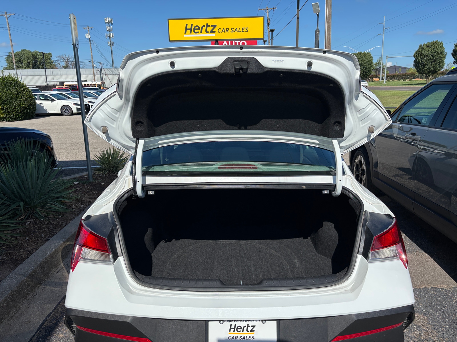 Thumbnail: 2026 Hyundai Elantra - 5