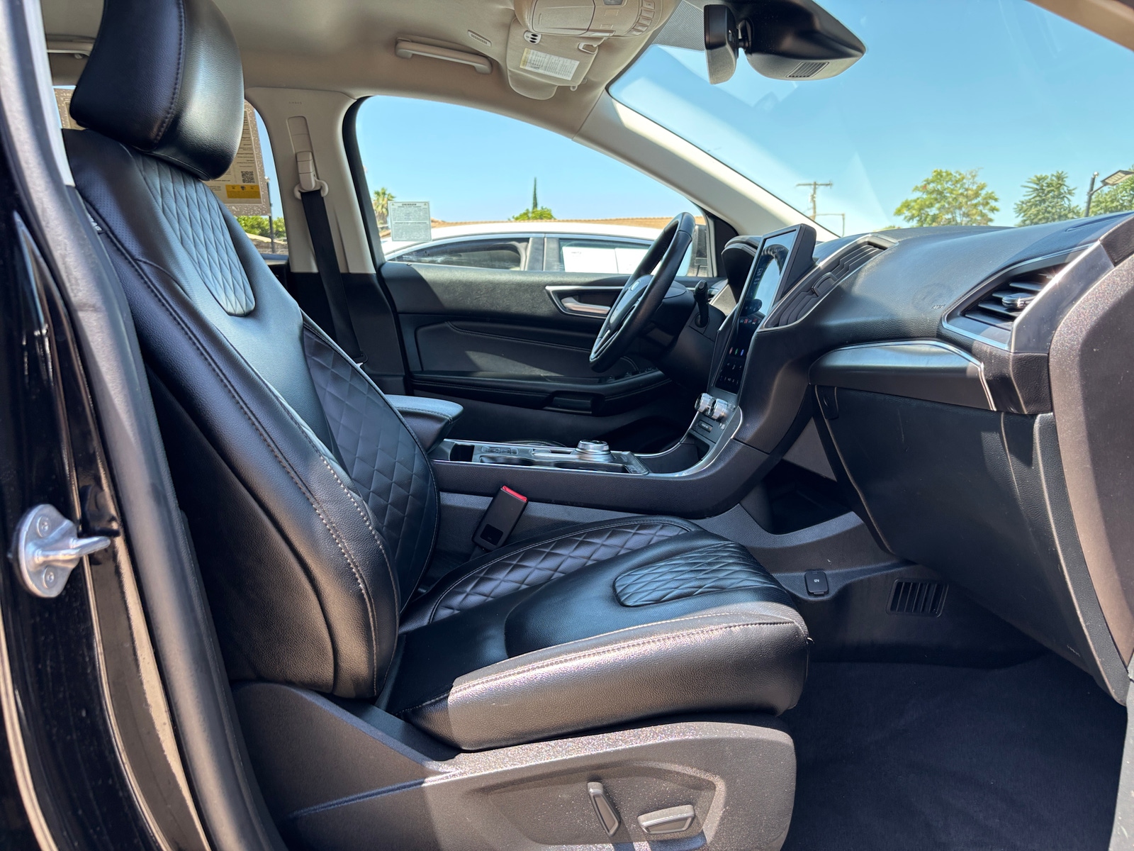 Thumbnail: 2023 Ford Edge - 2