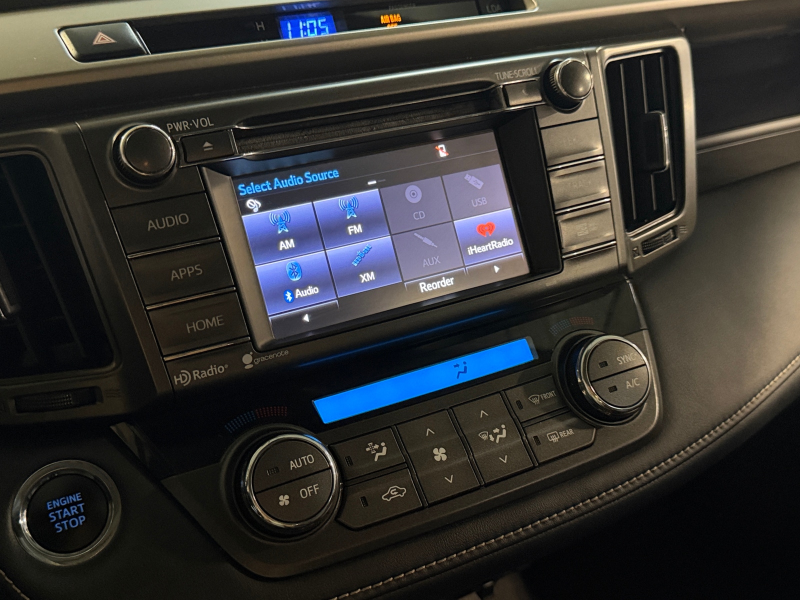 Thumbnail: 2015 Toyota RAV4 - 3