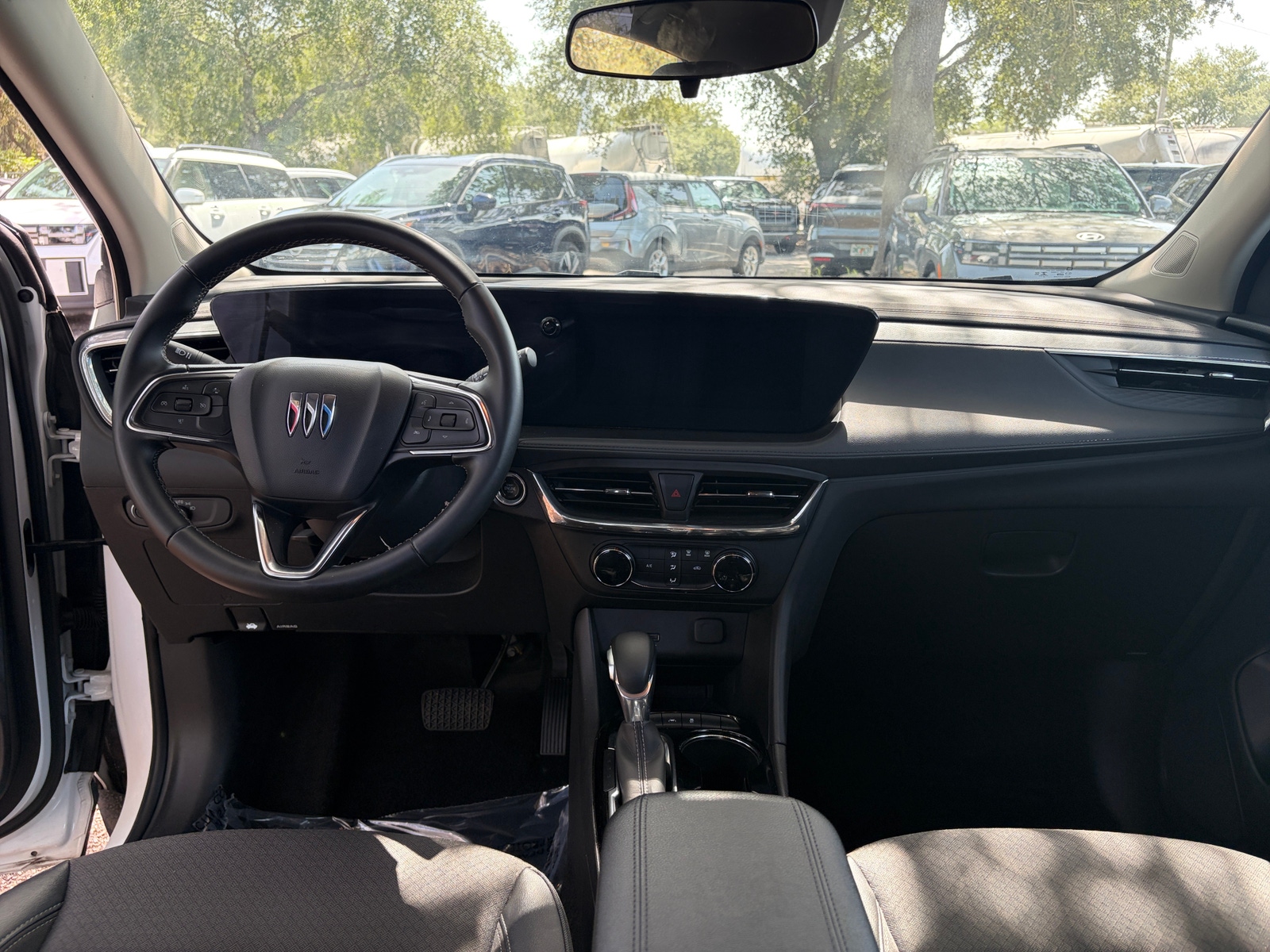 Thumbnail: 2025 Buick Encore GX - 3