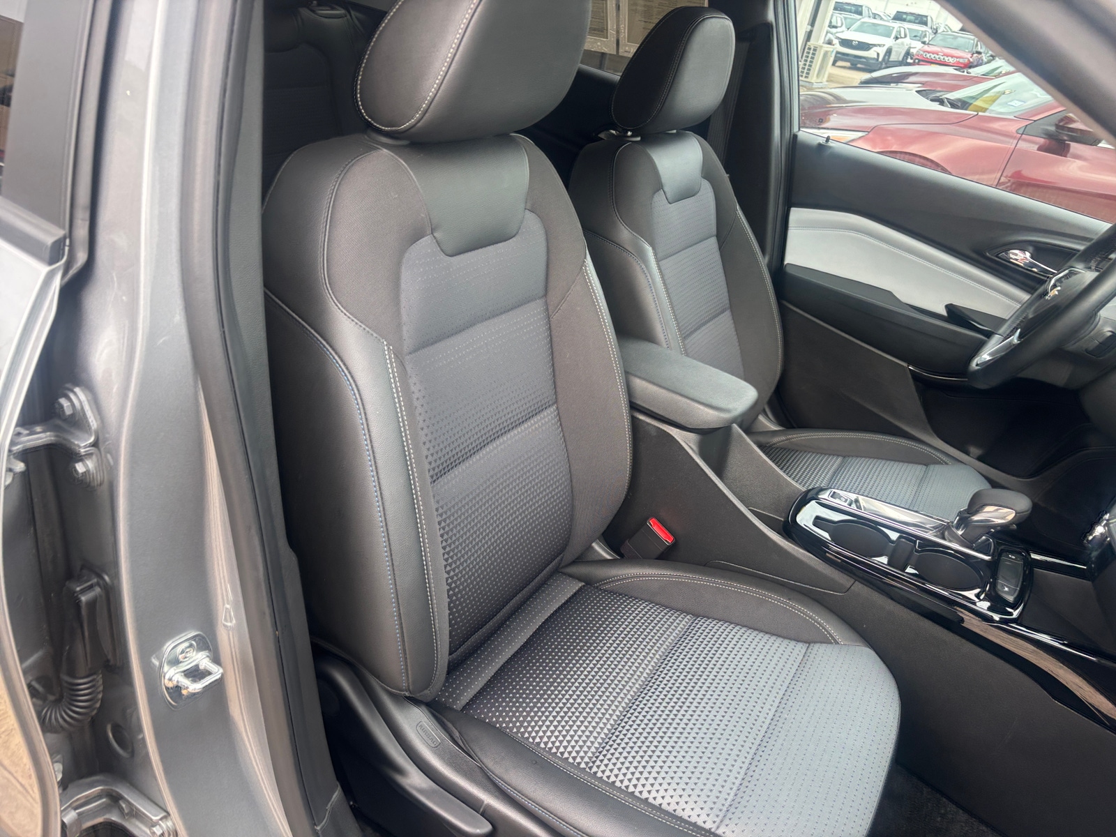 Thumbnail: 2025 Chevrolet Trax - 2