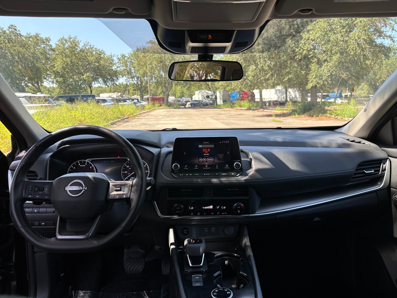 Thumbnail: 2025 Nissan Rogue - 3