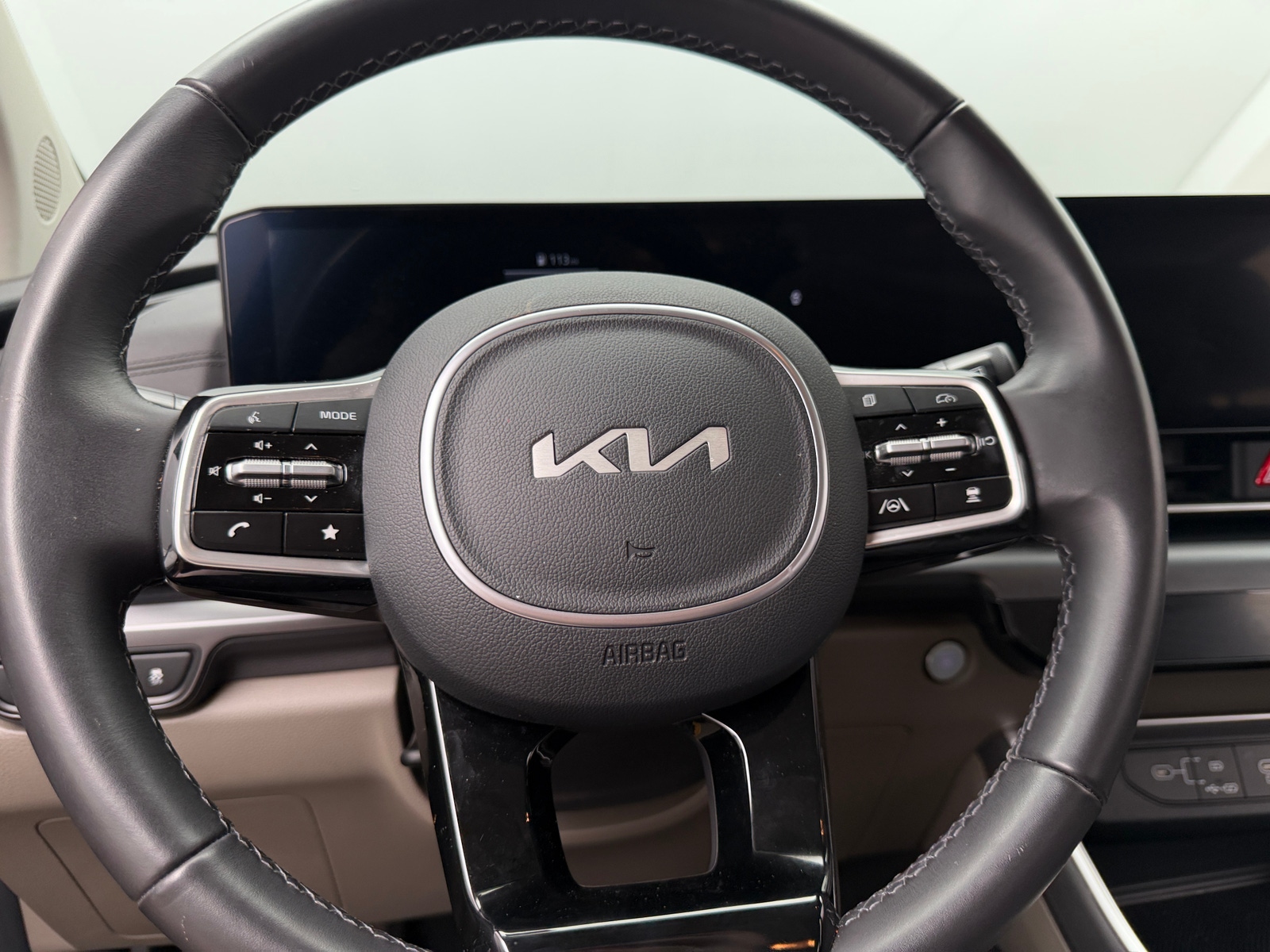 Thumbnail: 2026 Kia Carnival - 4