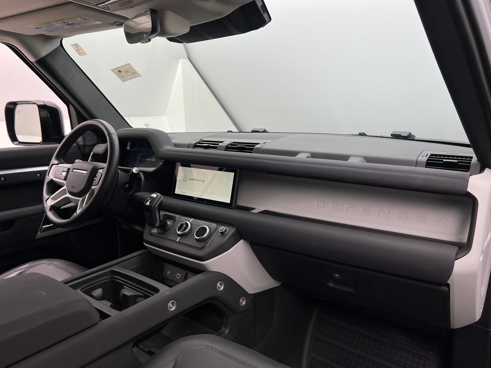 Thumbnail: 2023 Land Rover Defender - 2