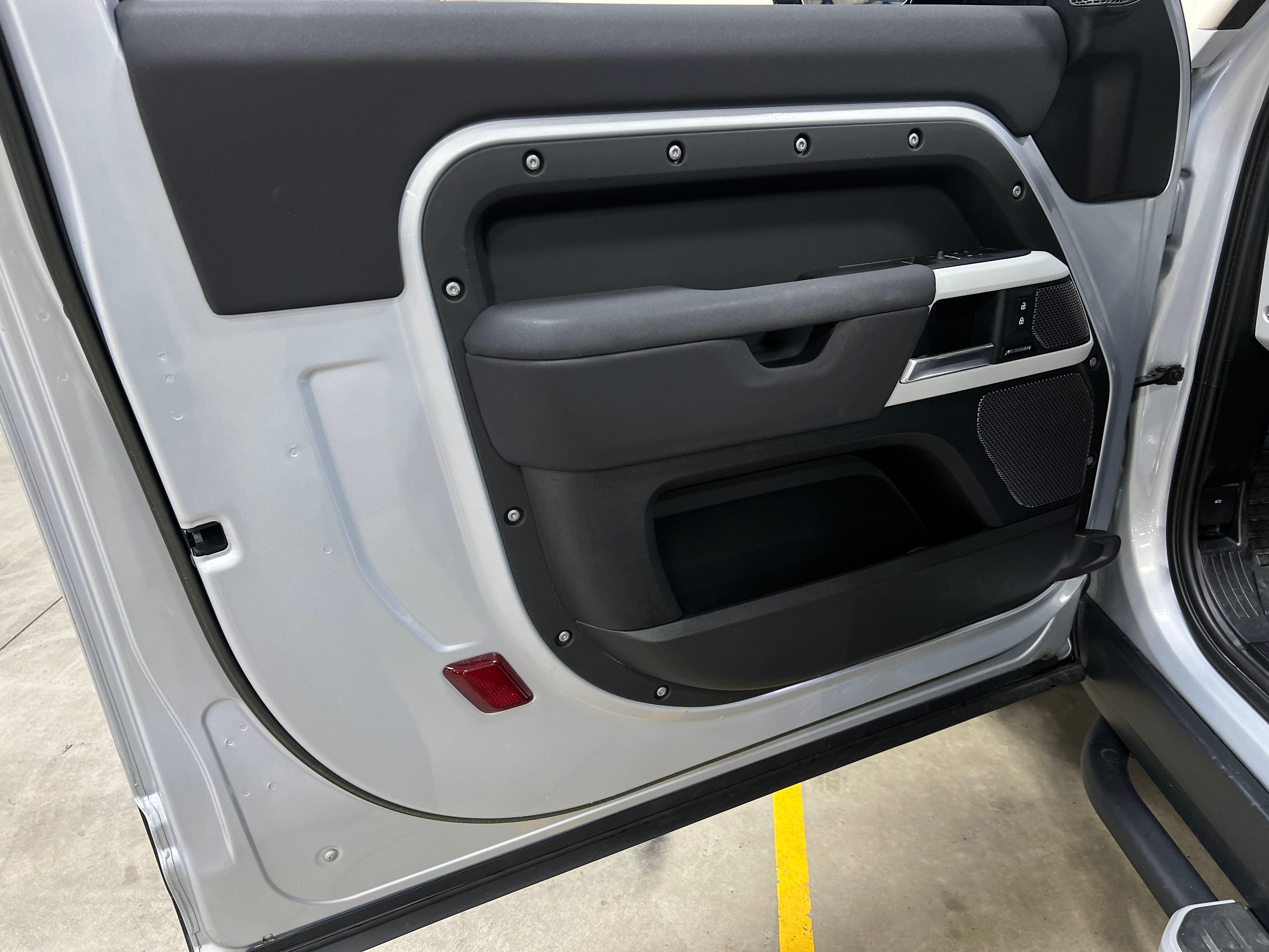 2023 Land Rover Defender