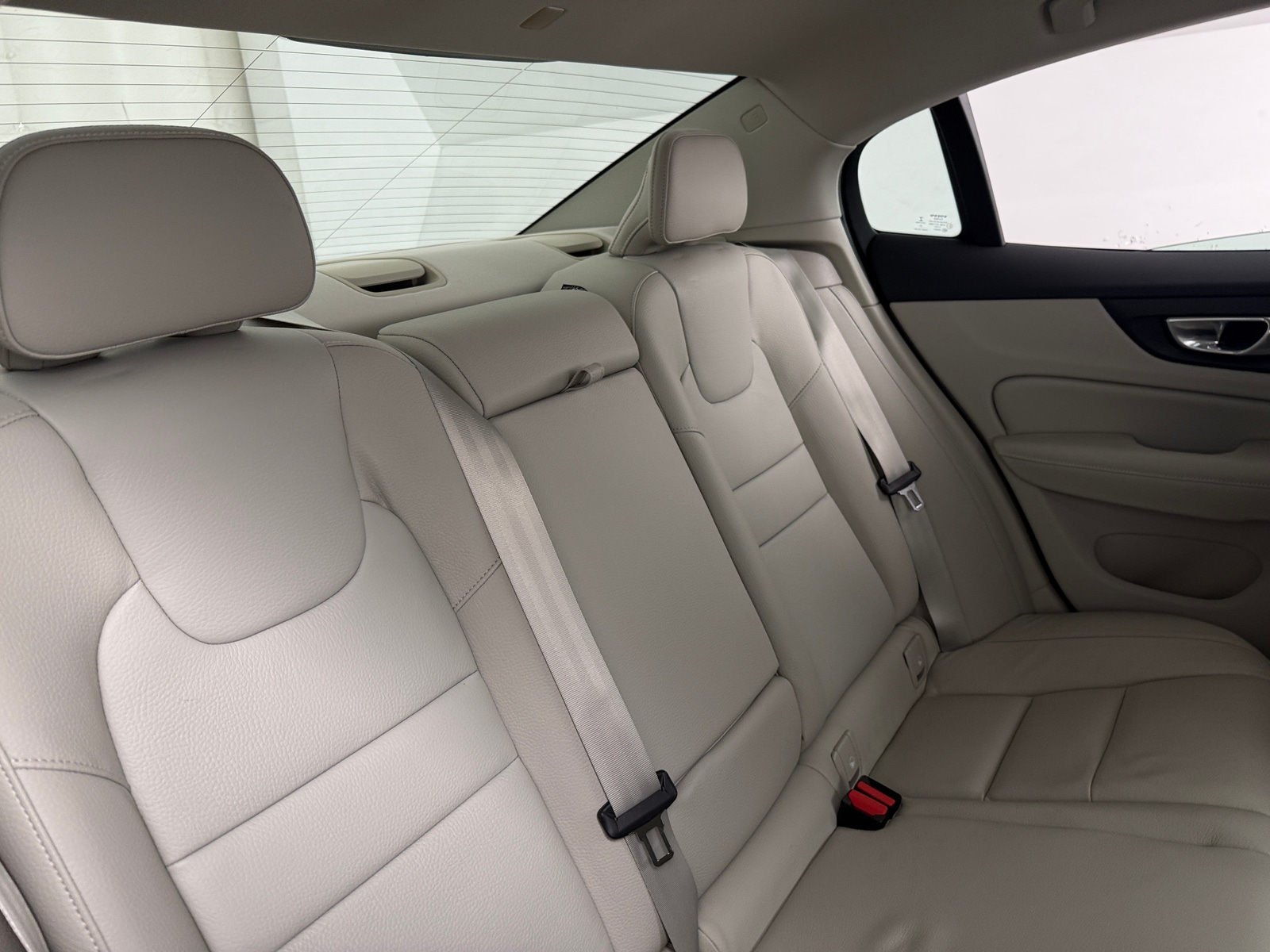 Thumbnail: 2024 Volvo S60 - 5