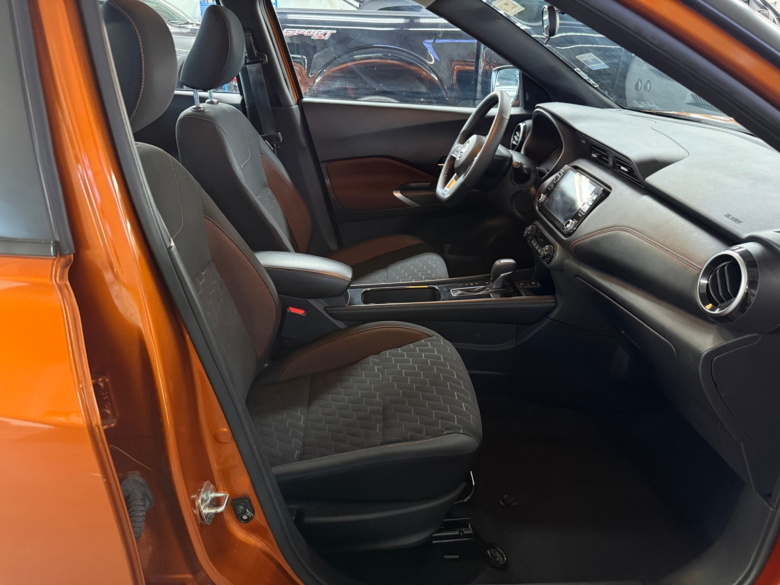 Thumbnail: 2023 Nissan Kicks - 2