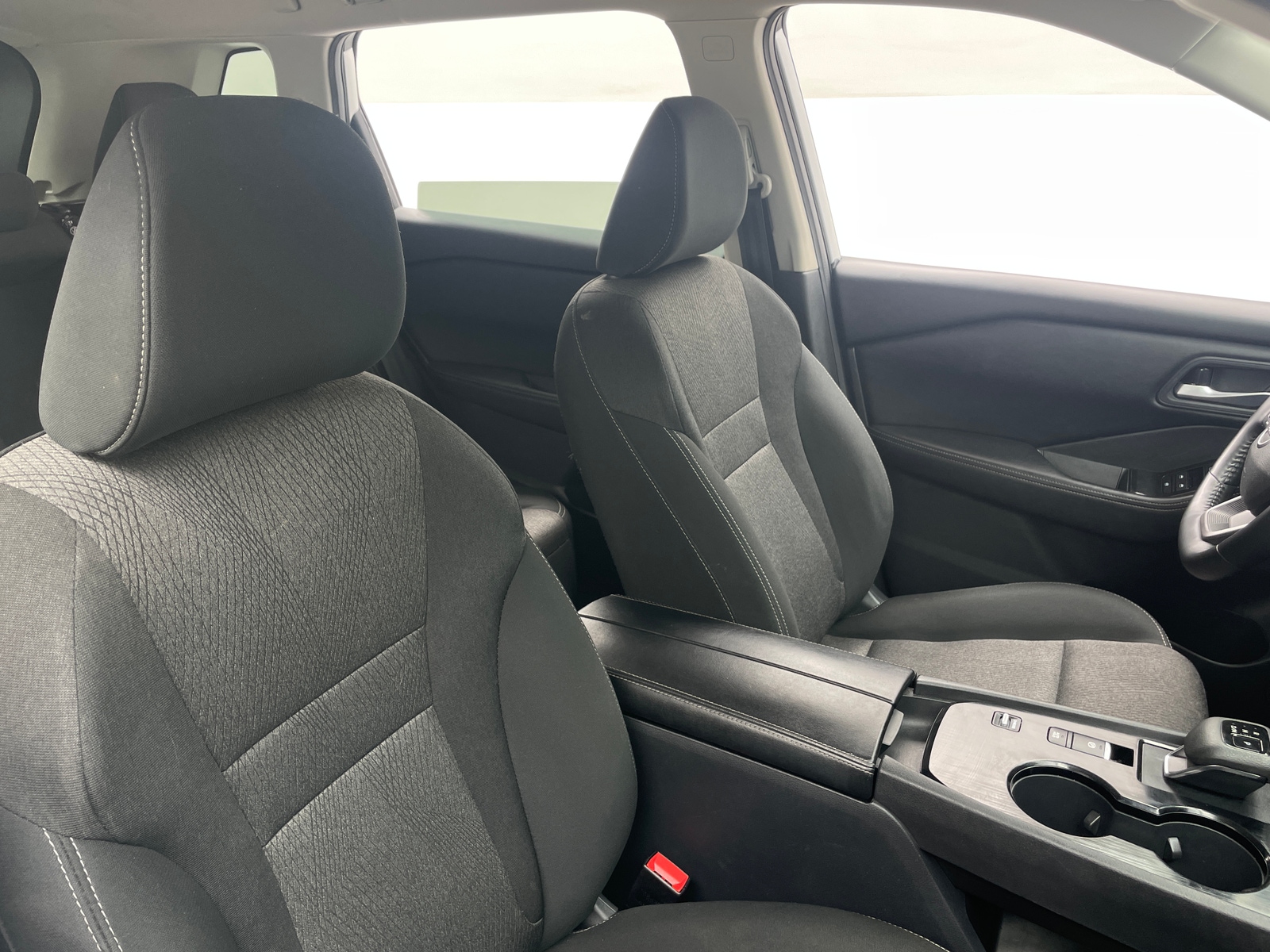 Thumbnail: 2025 Nissan Rogue - 2