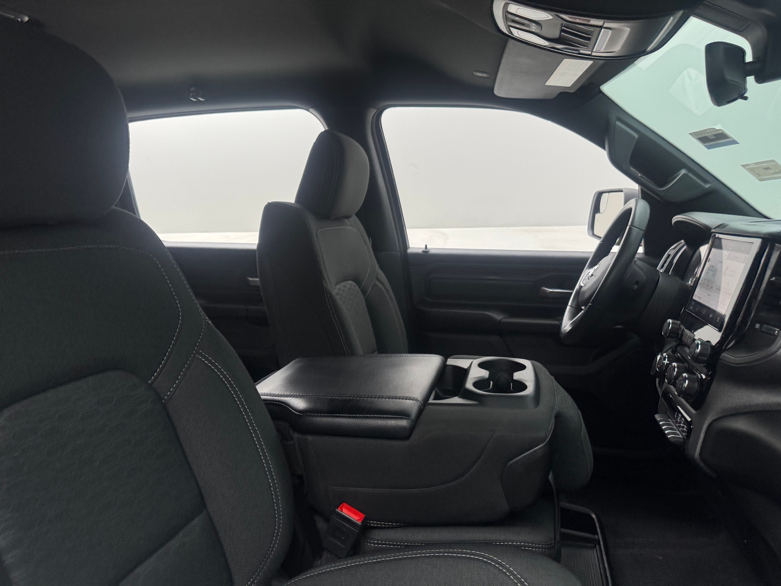 Thumbnail: 2025 RAM 1500 - 2