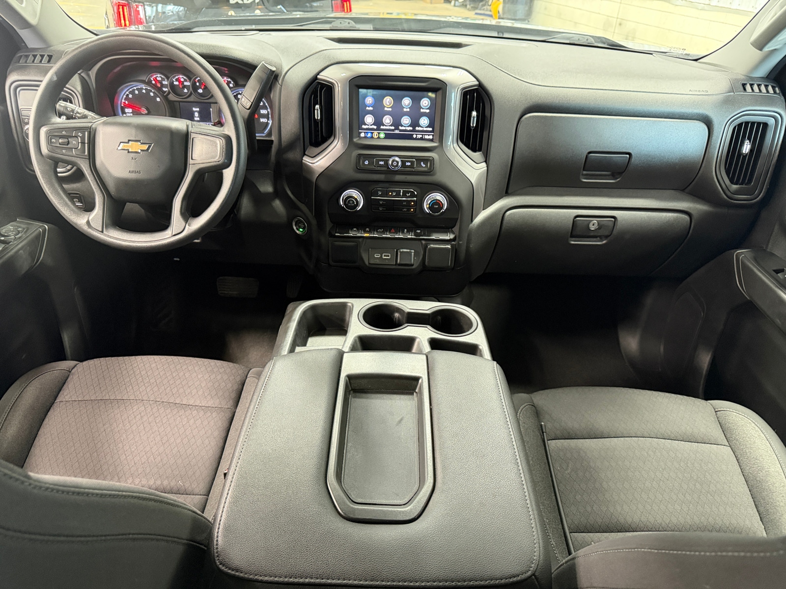 Thumbnail: 2022 Chevrolet Silverado 1500 - 3