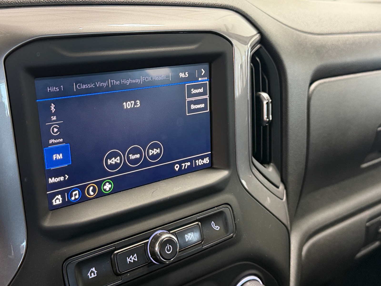 Thumbnail: 2022 Chevrolet Silverado 1500 - 4