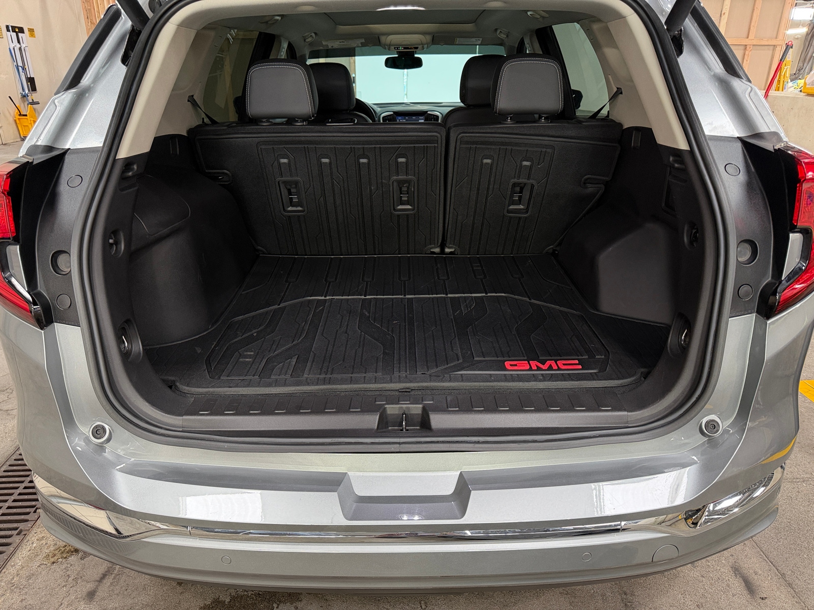 Thumbnail: 2024 GMC Terrain - 6