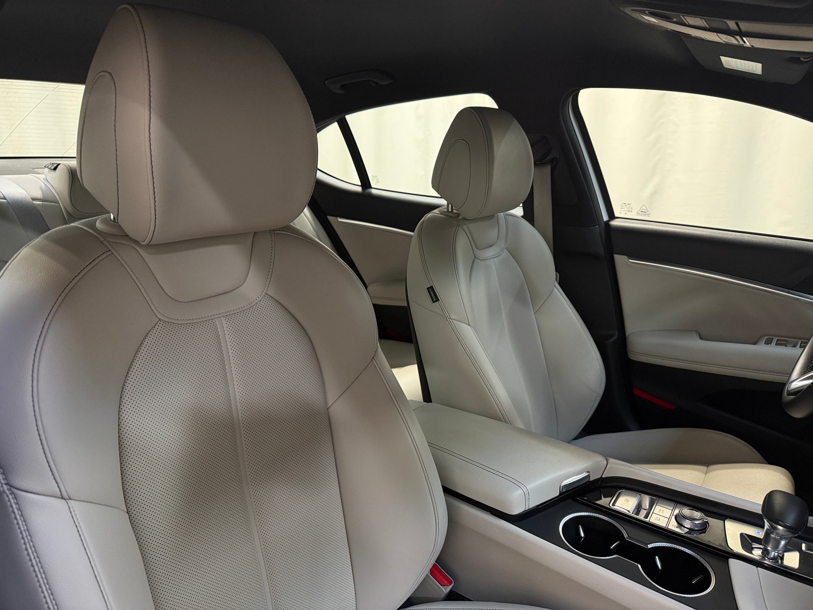 Thumbnail: 2025 Genesis G70 - 2