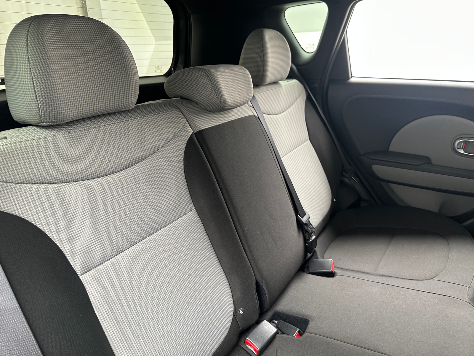 Thumbnail: 2015 Kia Soul - 6