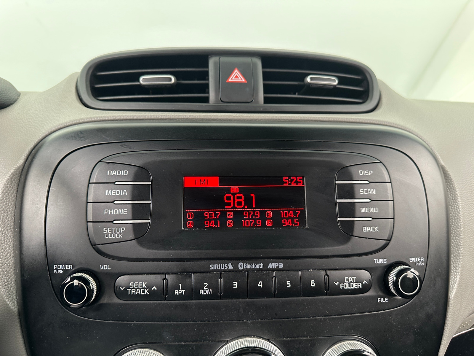 Thumbnail: 2015 Kia Soul - 4