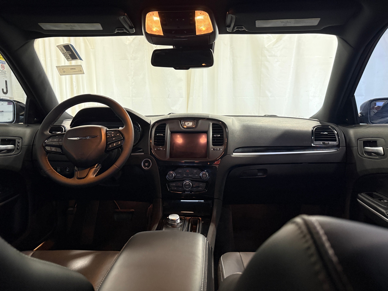 Thumbnail: 2023 Chrysler 300 - 2