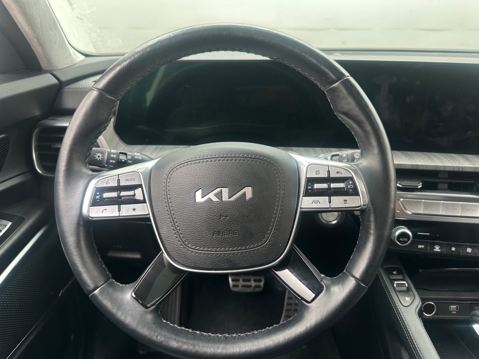 Thumbnail: 2024 Kia Telluride - 4