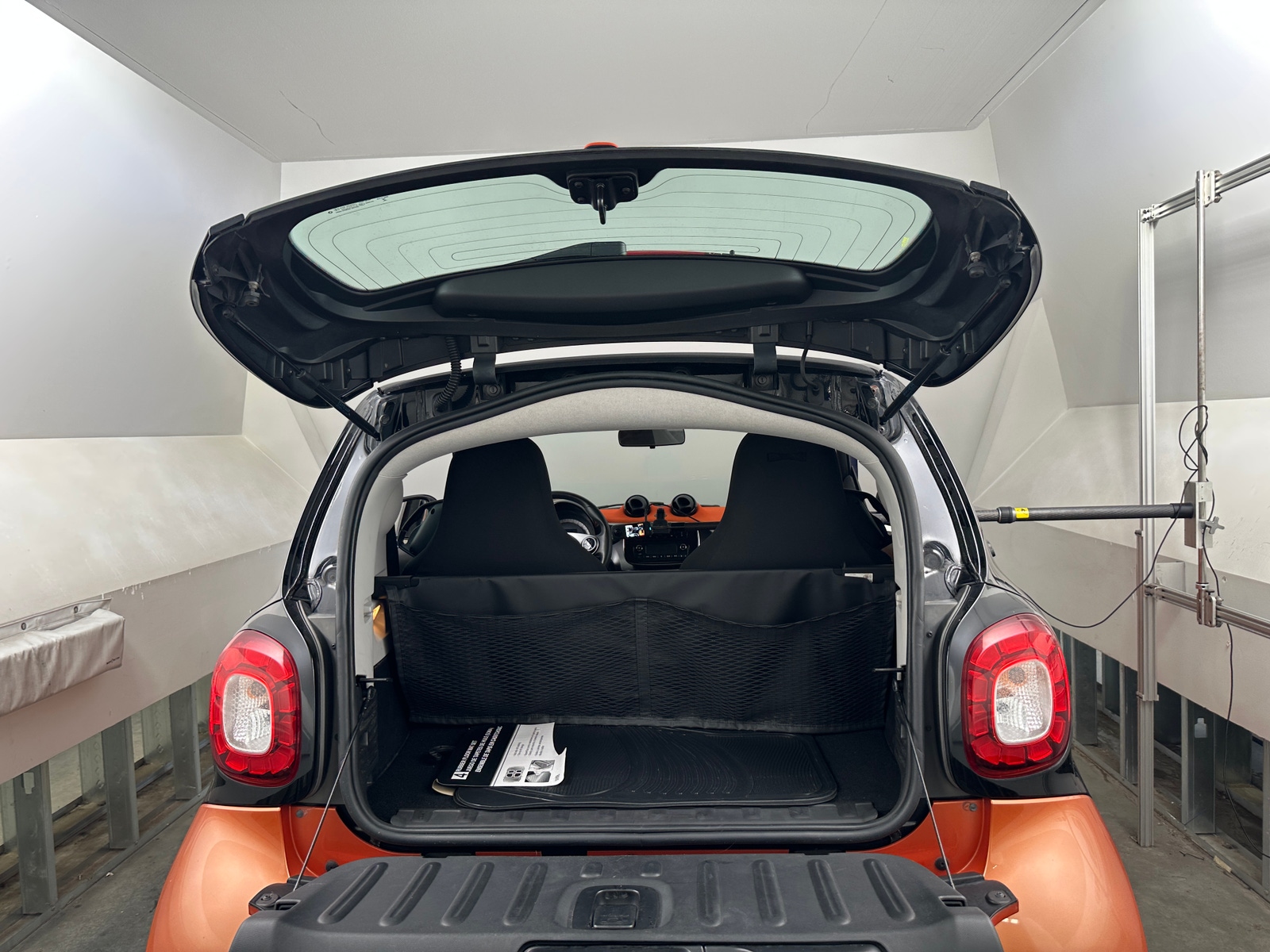 Thumbnail: 2016 smart fortwo - 6