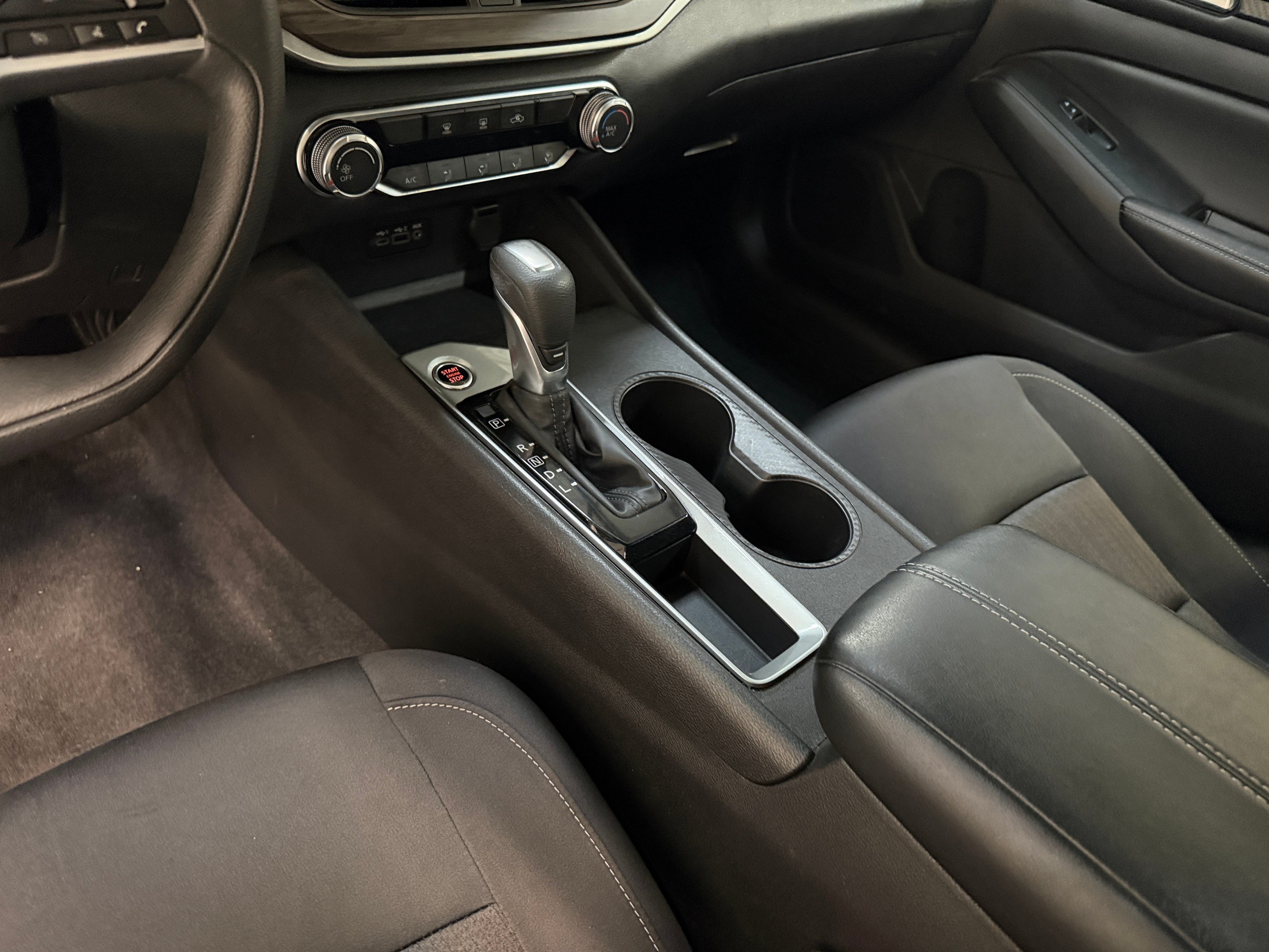 2025 Nissan Altima SV - Photo 5