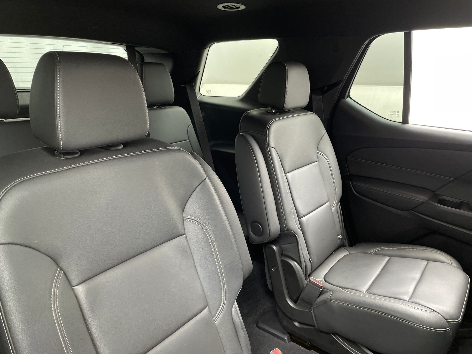 Thumbnail: 2023 Chevrolet Traverse - 4
