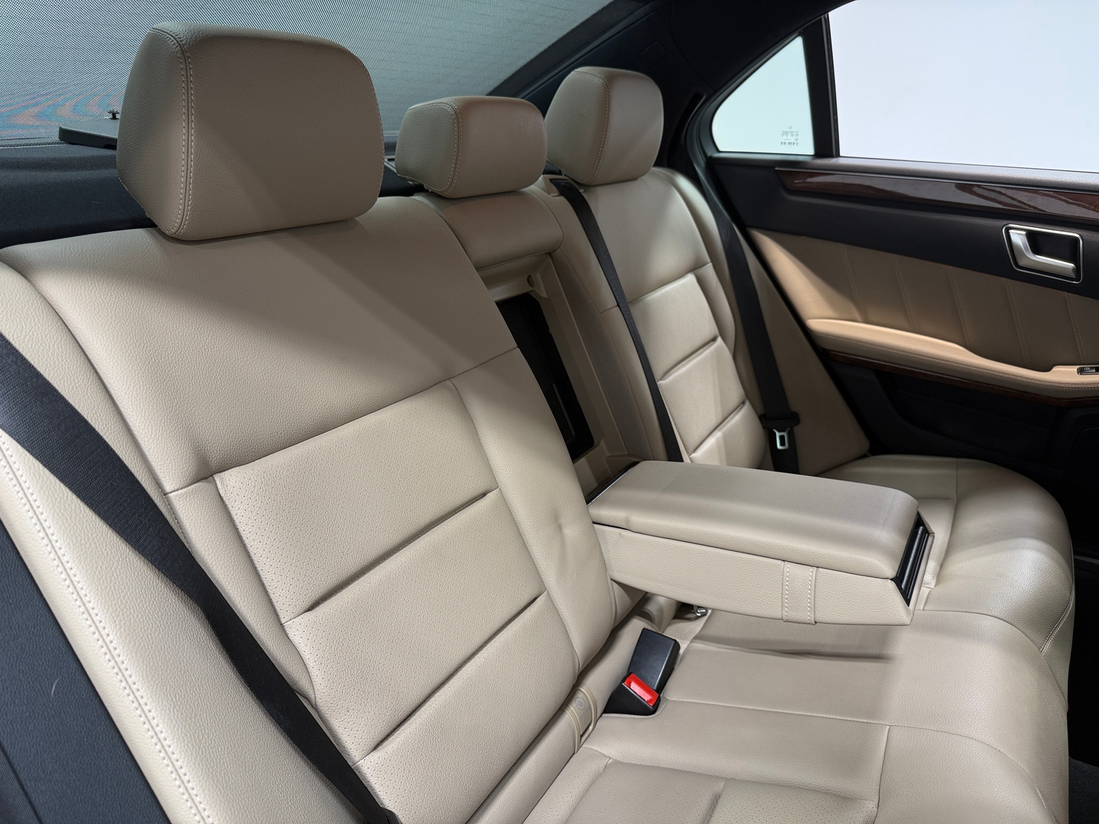 Thumbnail: 2013 Mercedes-Benz E-Class - 5