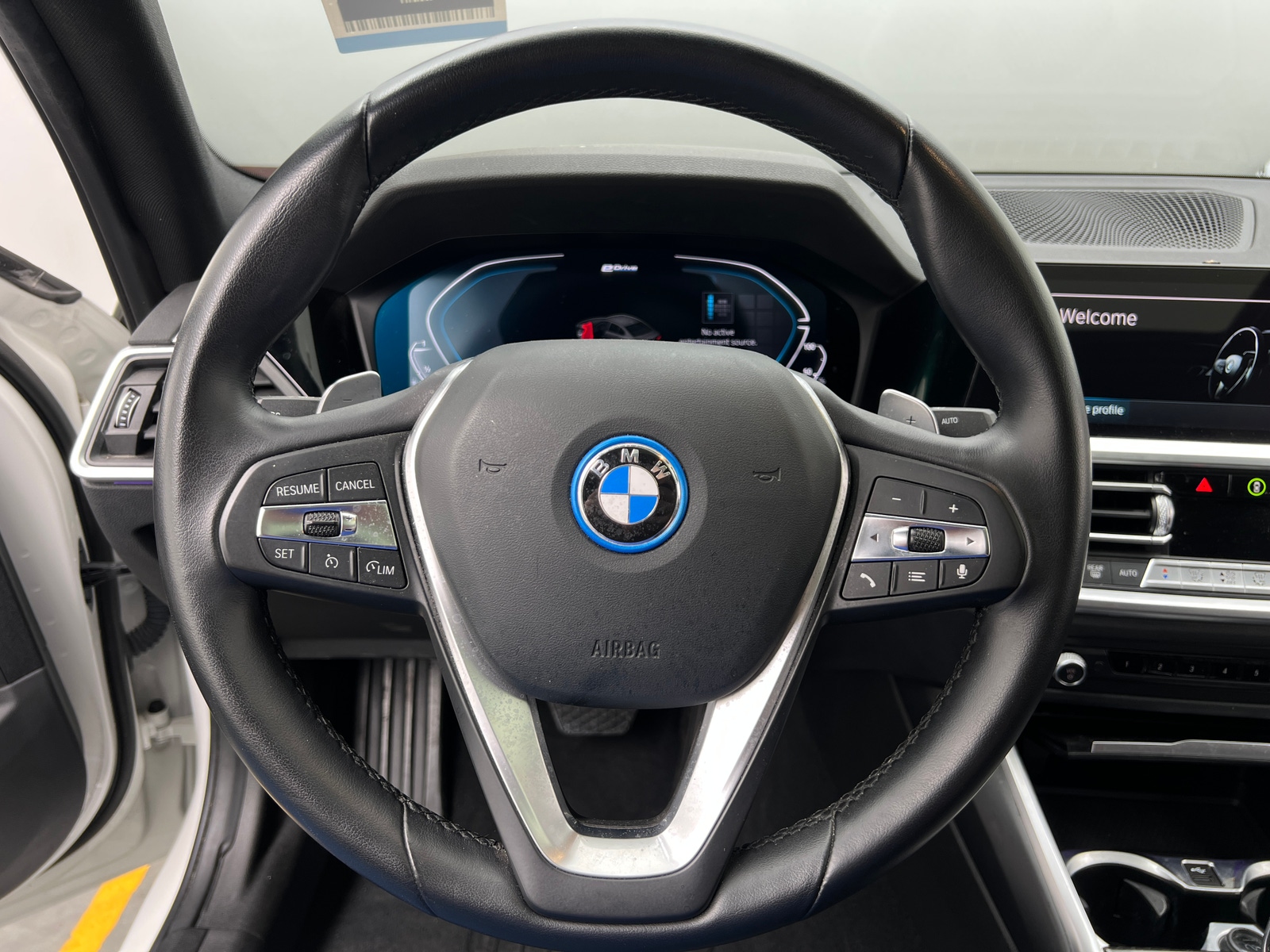 Thumbnail: 2022 BMW 3 Series - 4