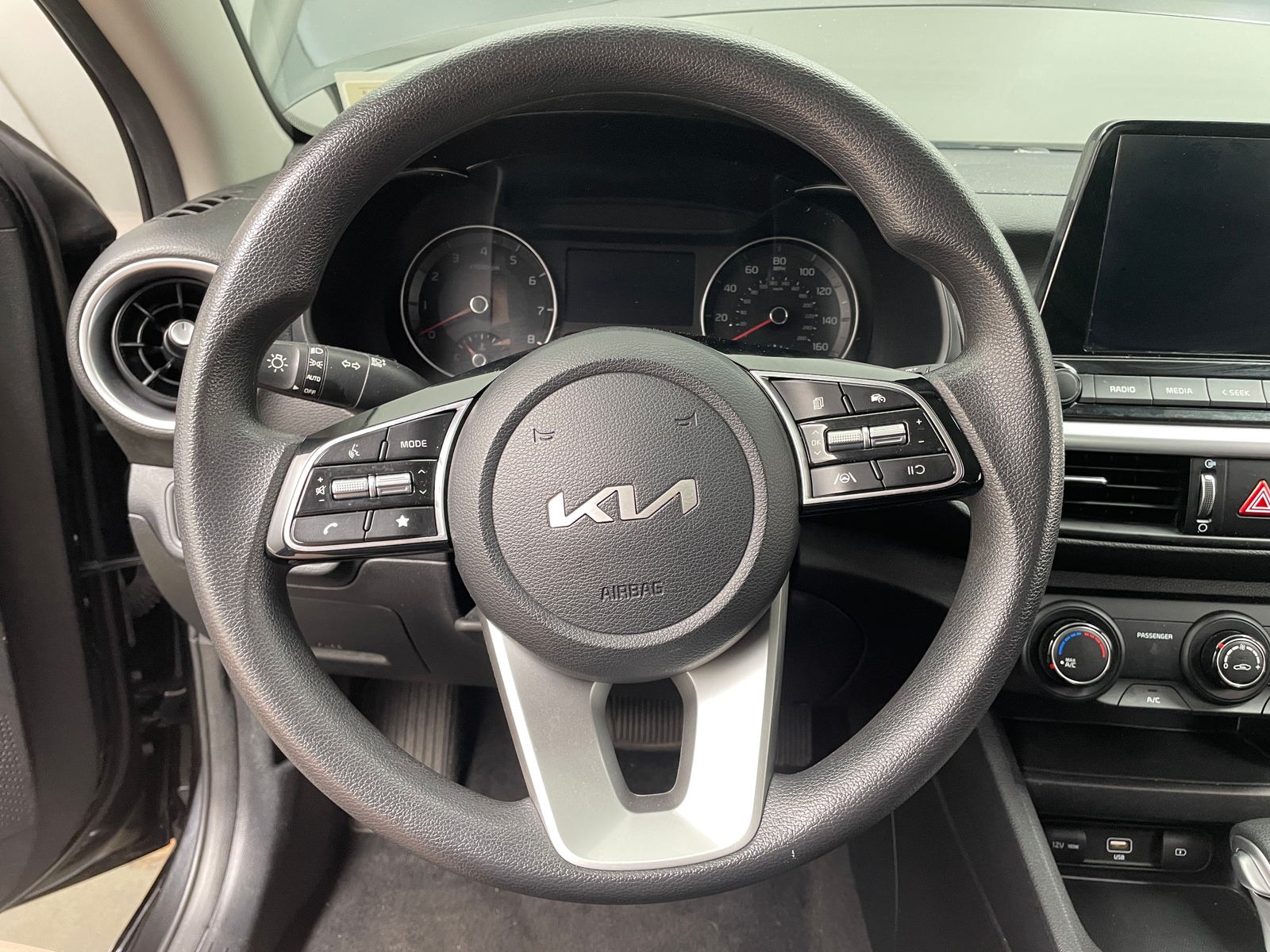 Thumbnail: 2024 Kia Forte - 5