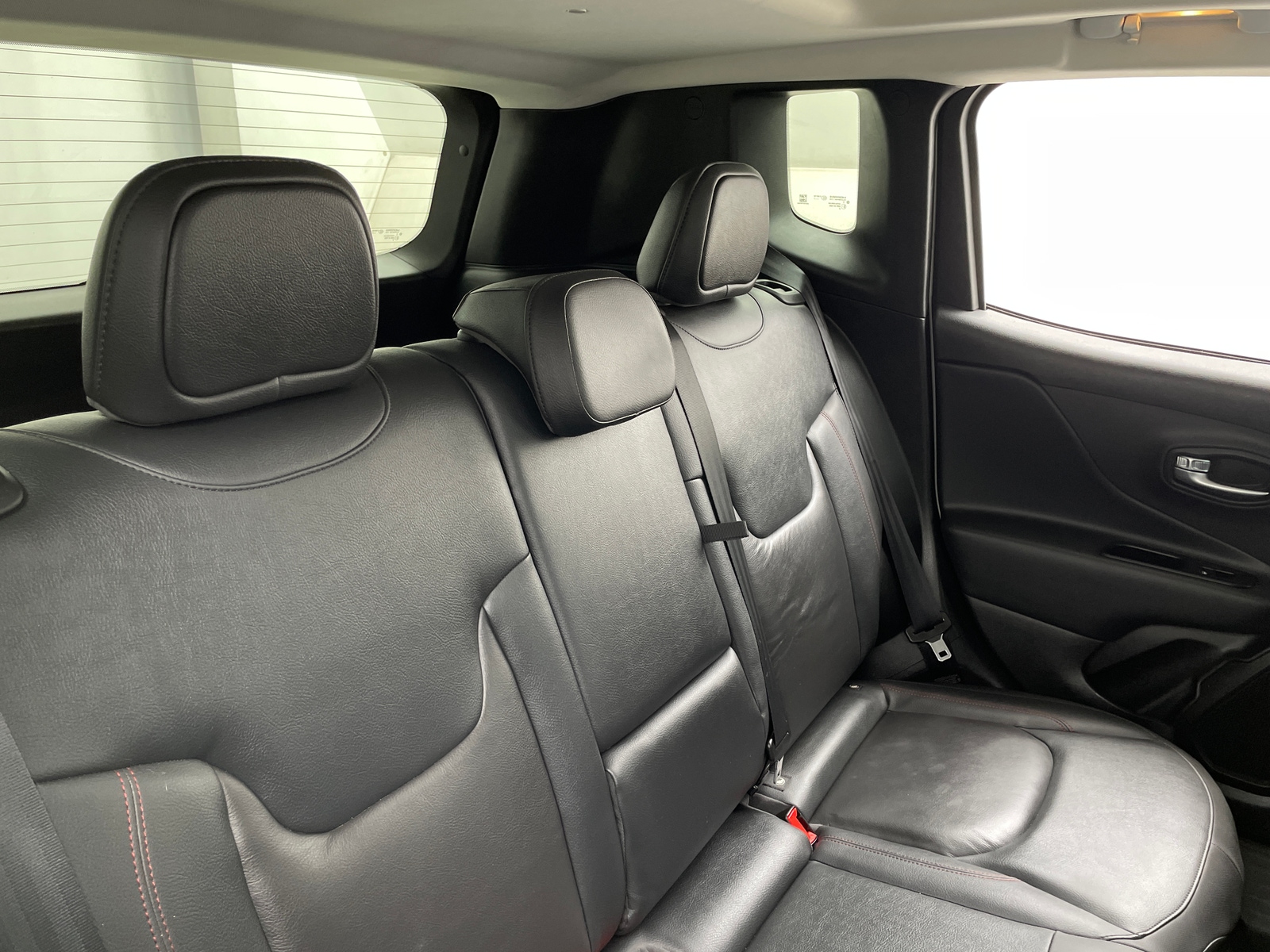 Thumbnail: 2022 Jeep Renegade - 5