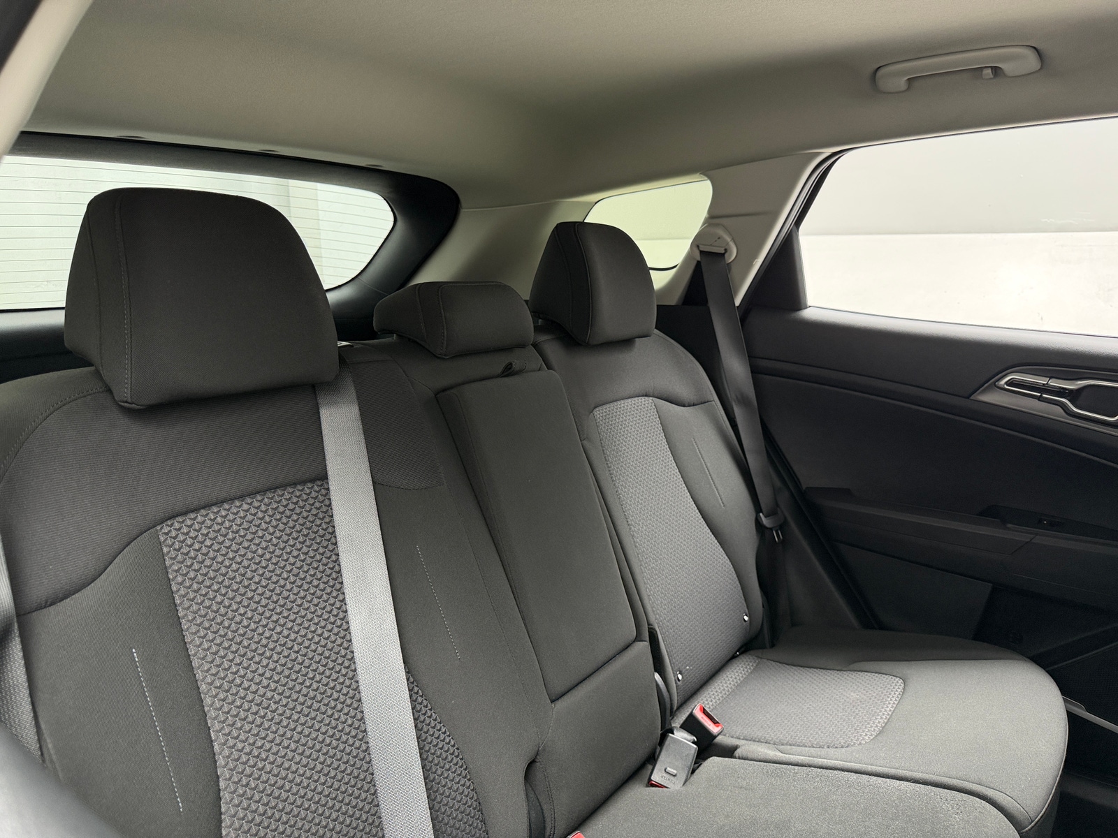 Thumbnail: 2026 Kia Sportage - 6