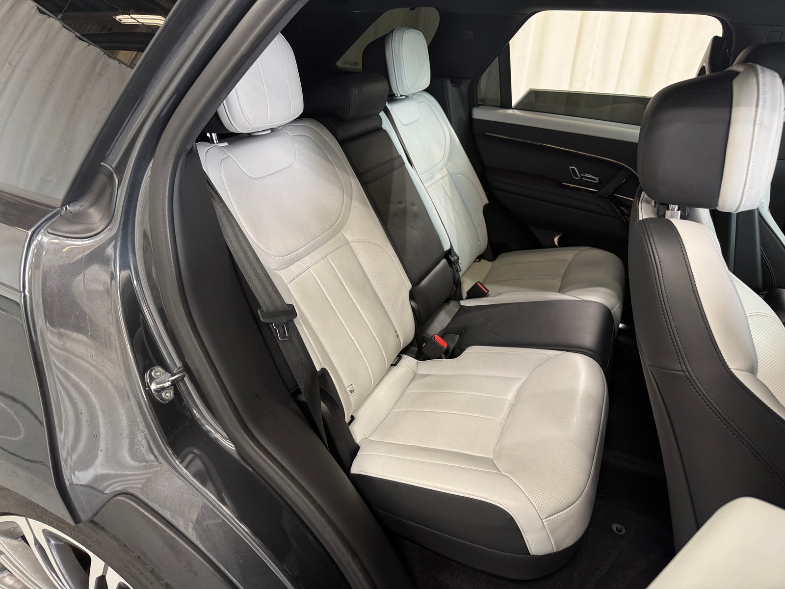 Thumbnail: 2024 Land Rover Range Rover Sport - 5