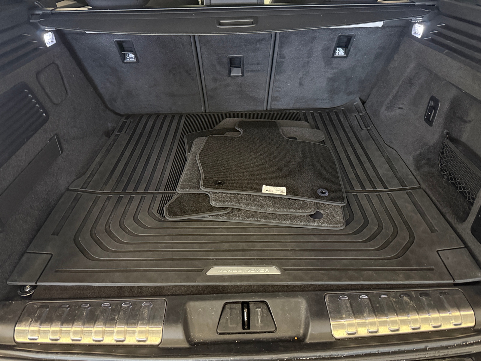 Thumbnail: 2024 Land Rover Range Rover Sport - 6