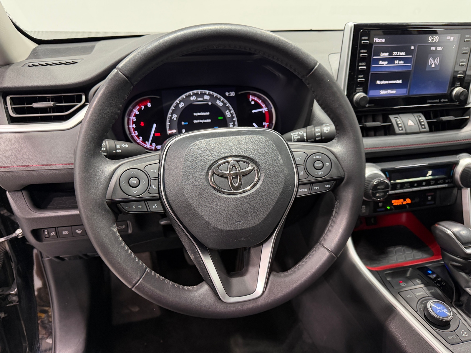 Thumbnail: 2020 Toyota RAV4 - 4