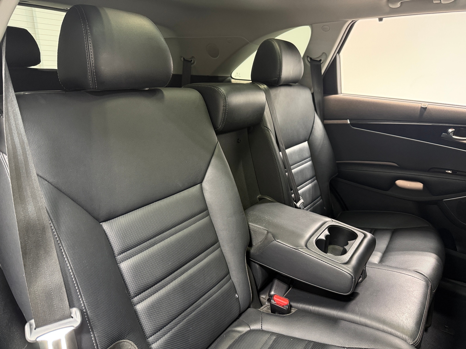 Thumbnail: 2019 Kia Sorento - 5