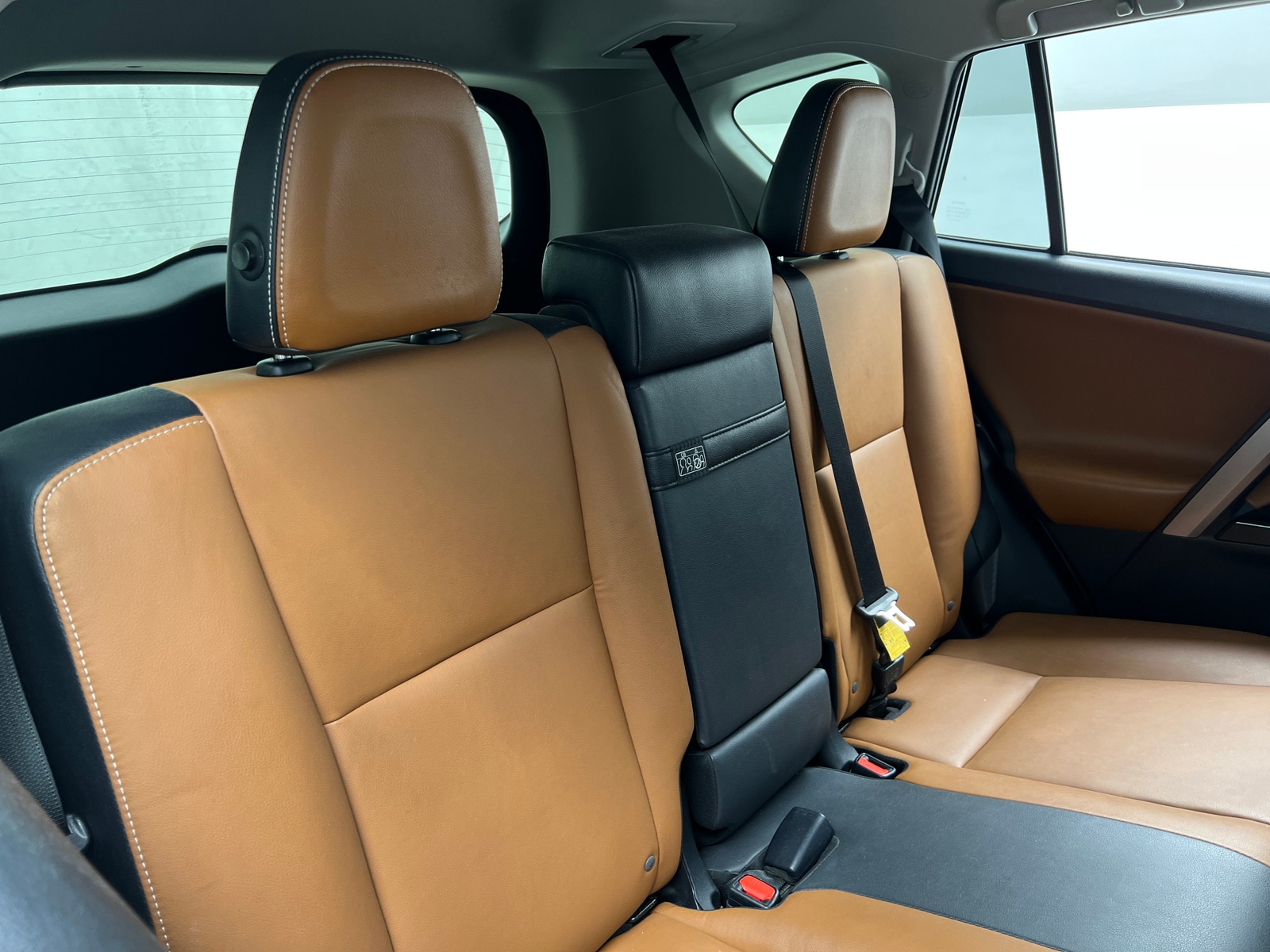 Thumbnail: 2017 Toyota RAV4 - 5