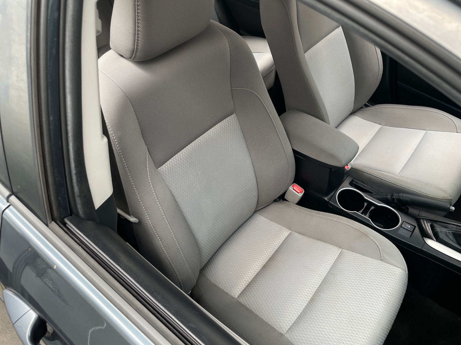 Thumbnail: 2016 Toyota Corolla - 2