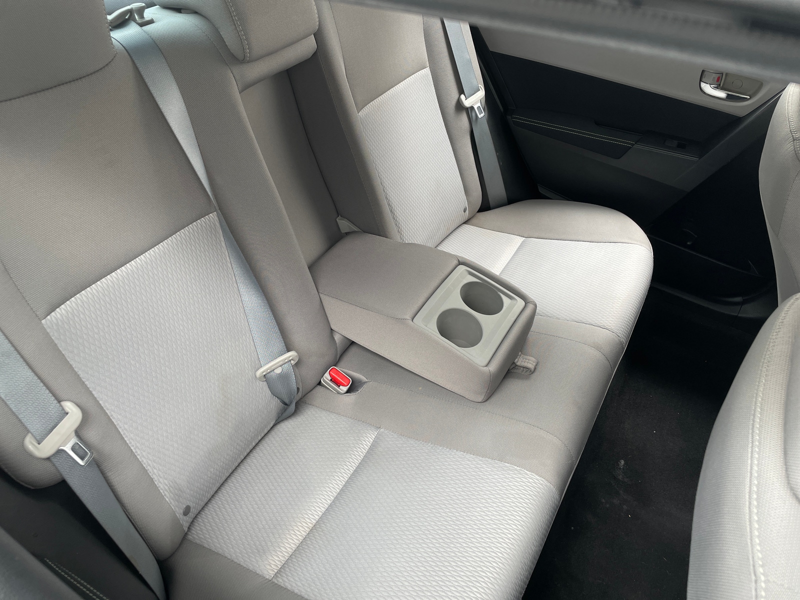 Thumbnail: 2016 Toyota Corolla - 6