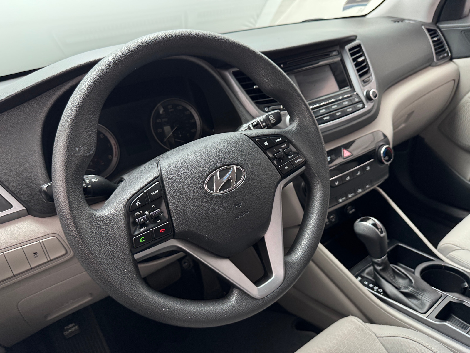 Thumbnail: 2017 Hyundai Tucson - 5