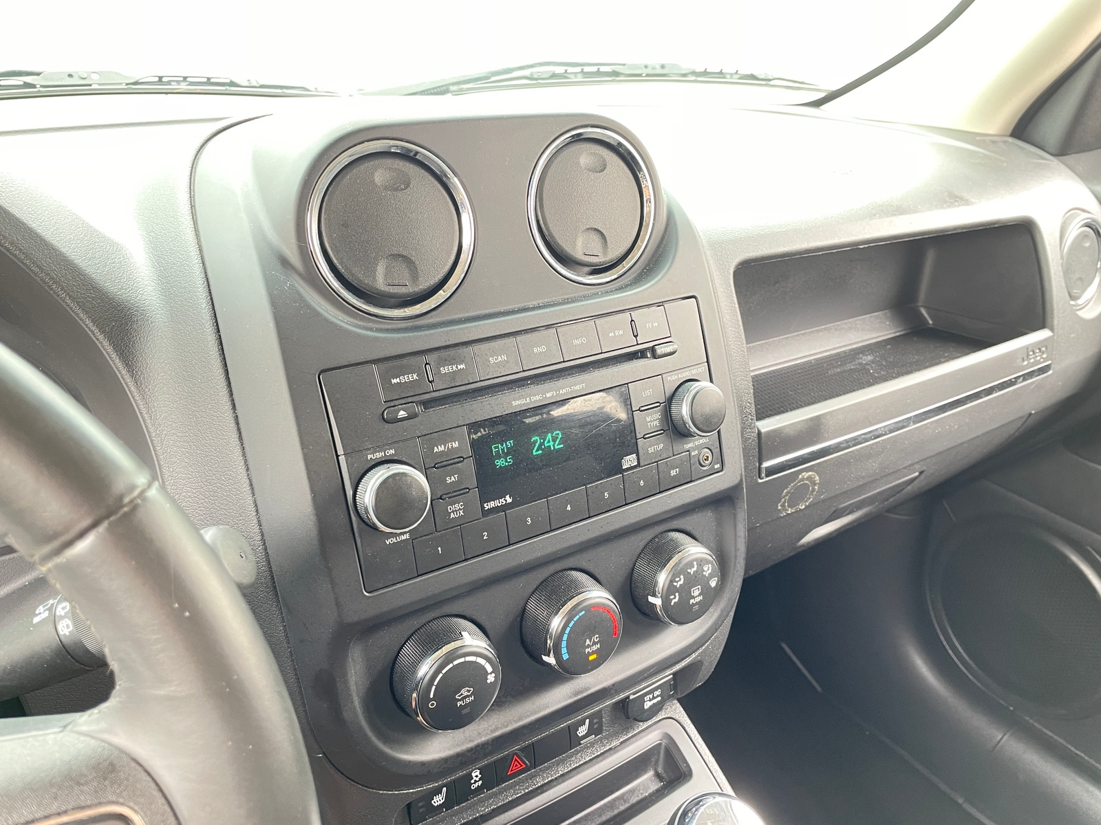Thumbnail: 2014 Jeep Patriot - 4