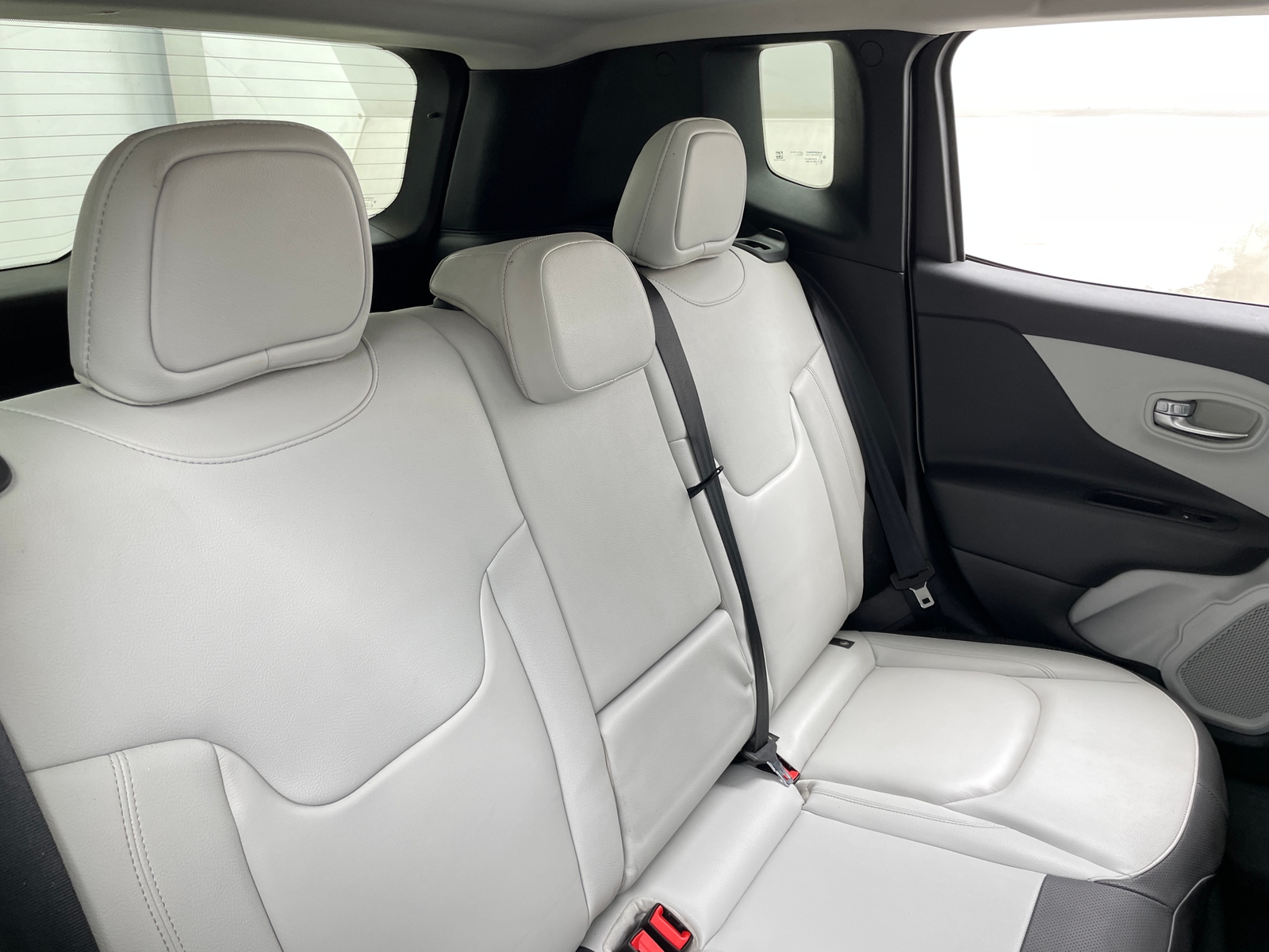 Thumbnail: 2021 Jeep Renegade - 5