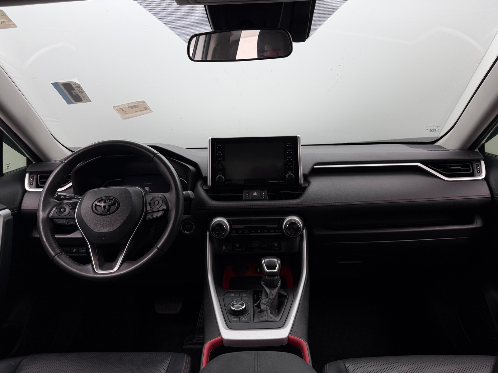 Thumbnail: 2021 Toyota RAV4 - 2